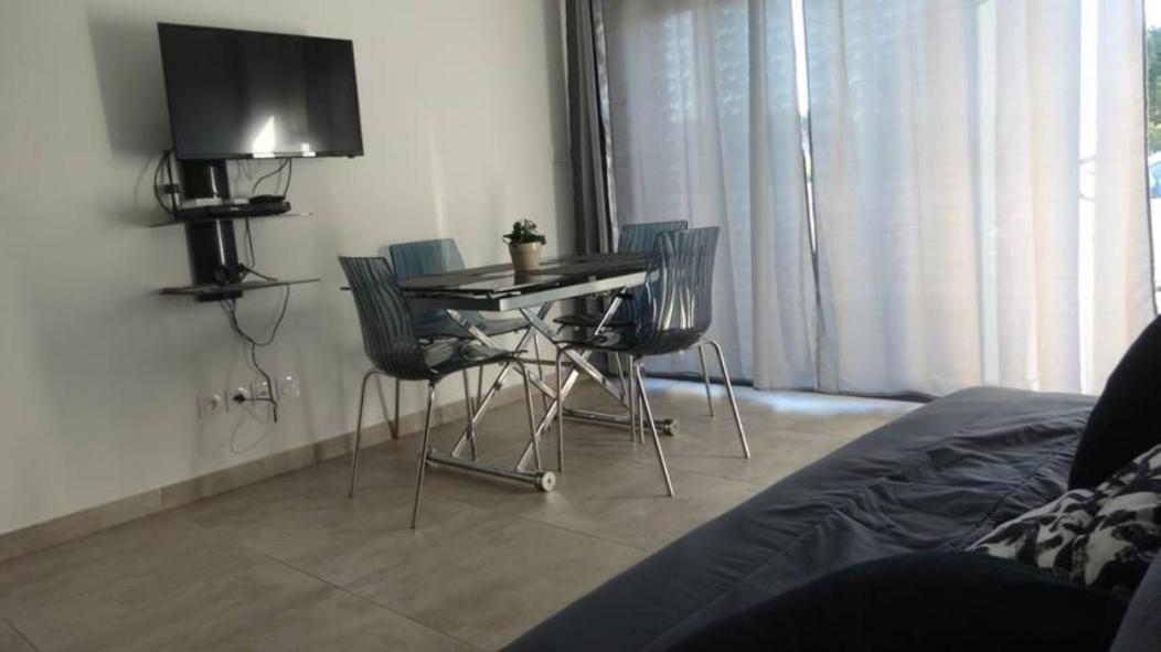 Studio Meuble Saint-Andre-de-Sangonis Bagian luar foto