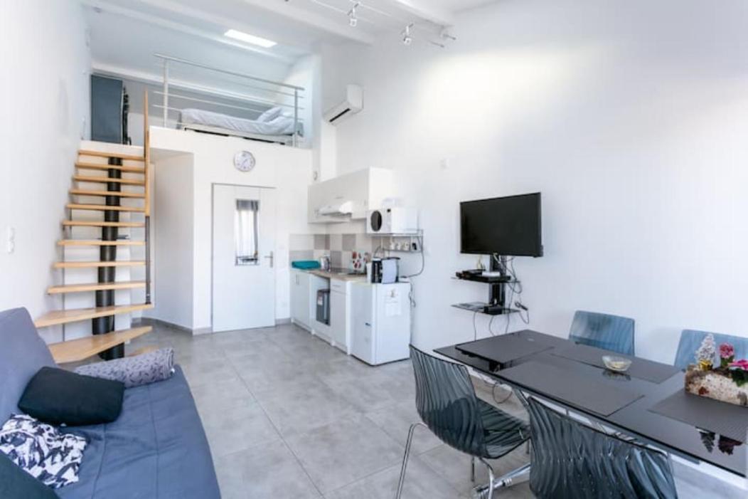 Studio Meuble Saint-Andre-de-Sangonis Bagian luar foto